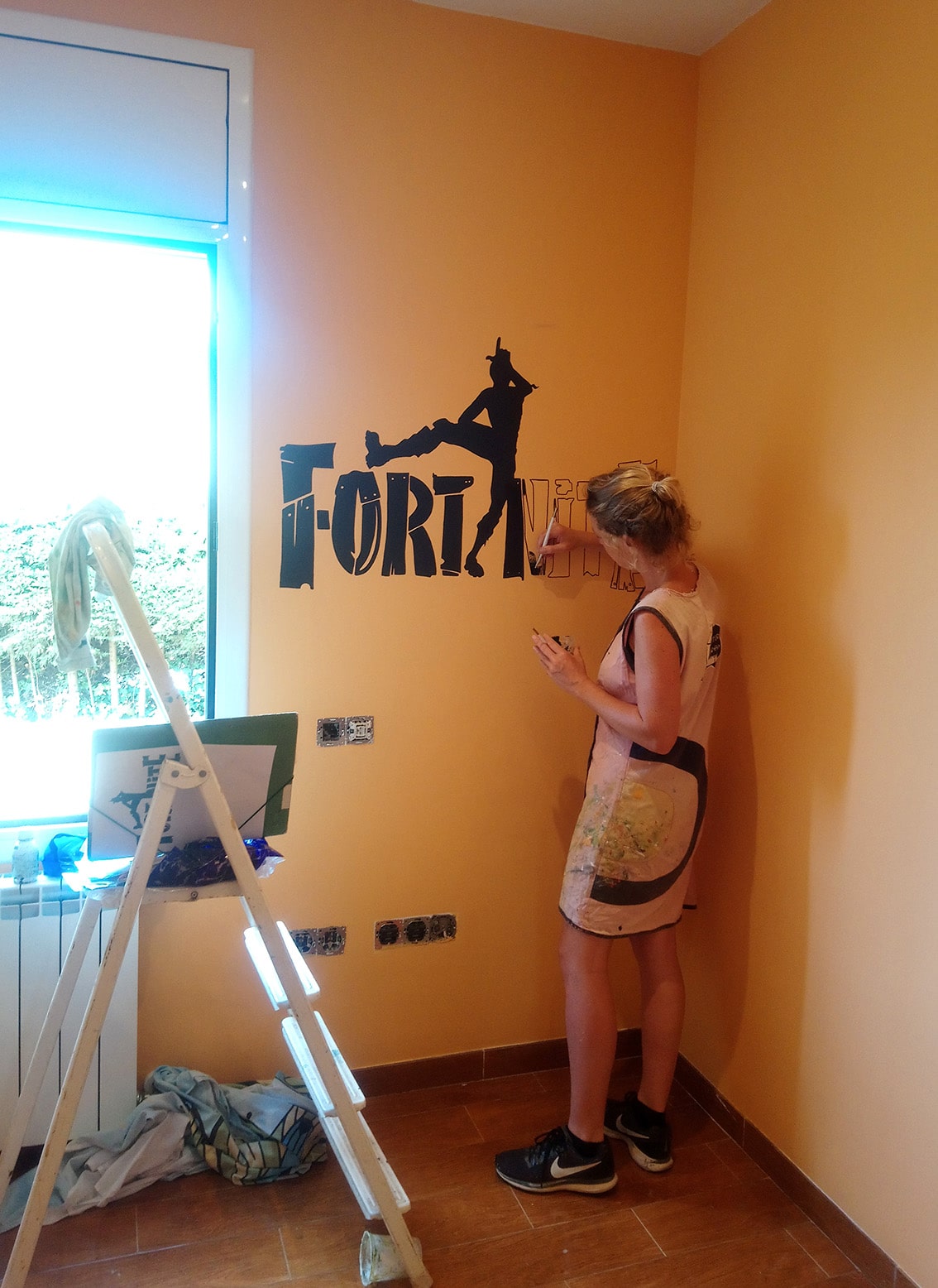 Pintura Mural en Habitación Infantil de Fortnite